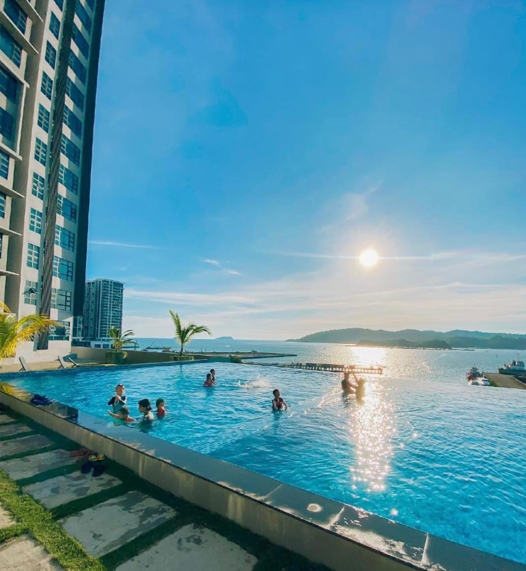 Seaview Luxury Condo Homestay 2Bed 2Bath Jesselton Quay By R2 Residence Kota Kinabalu Eksteriør billede